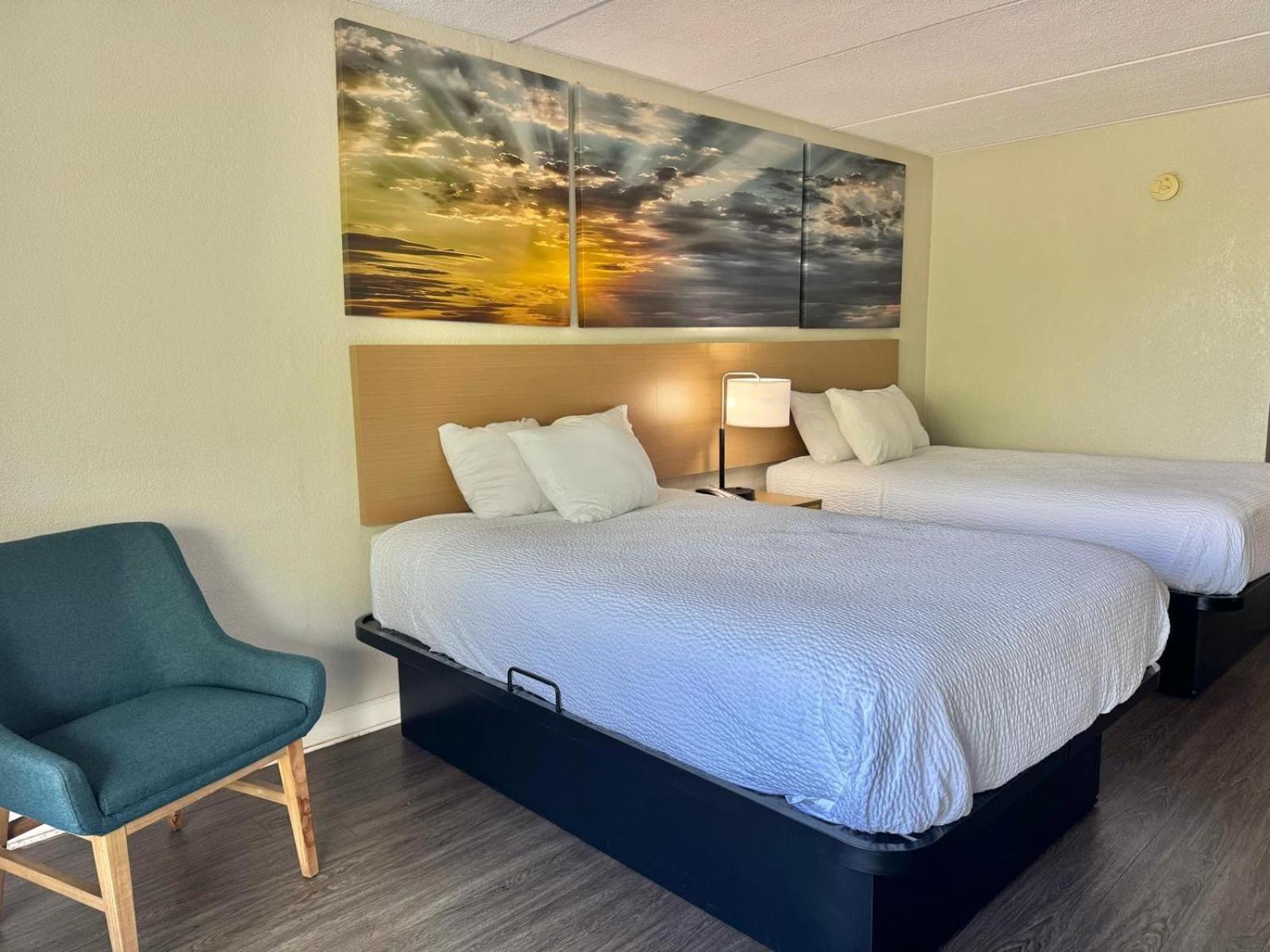 Days Inn By Wyndham Seneca-Clemson Εξωτερικό φωτογραφία